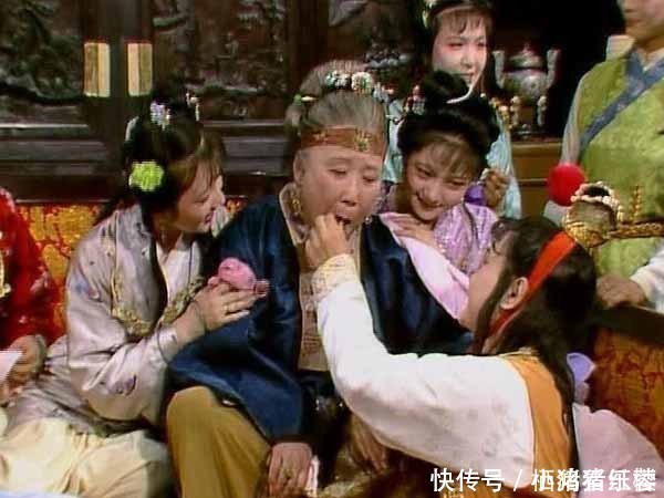 原生家庭#孙男孙女这么多,贾母为何特别宠溺宝玉?有没有特别的原因?