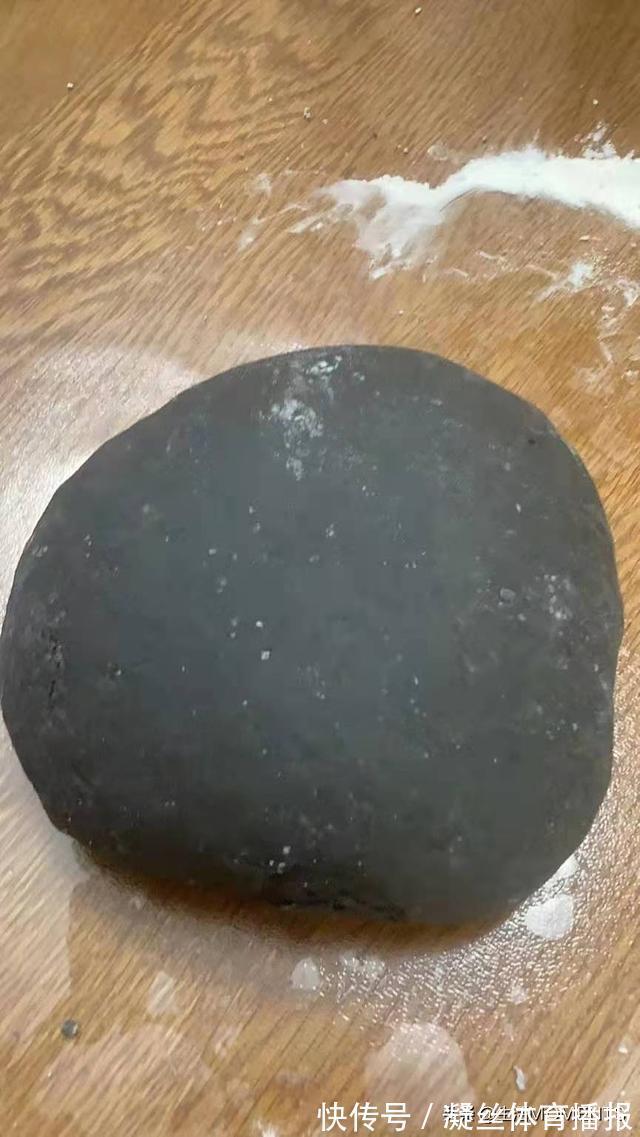 王孟英|靠海边的人真有口福,这种黑暗美食常吃对身体大有好处尤其是女性