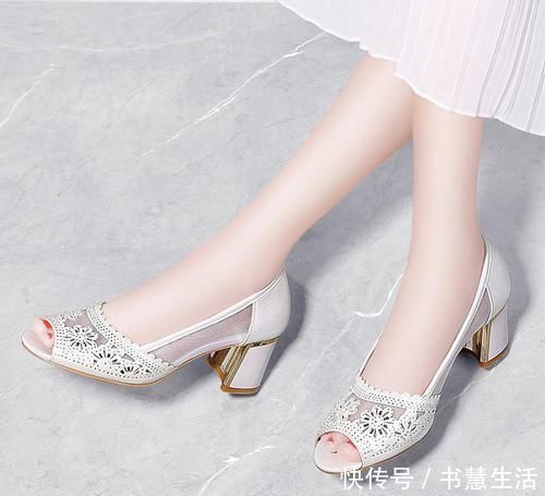 鱼春|甜美秀气优雅的女鞋穿出好身材，轻松上班逛街，更显女神范儿