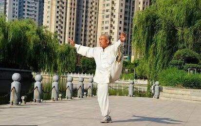 抓住|生活中少不了运动，抓住机会把握住，不仅强身健体还能改变人生