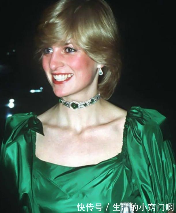 戴安娜@英国王妃戴安娜佩戴翡翠惊艳时光!谁说美丽会有国界之分呢!