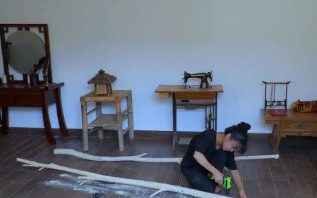 曬曬李子柒住的豪宅,四周全是農(nóng)田植物,生活在這里仿佛世外桃源