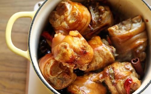 年夜饭|它是我家年夜饭的压轴菜,年年都要做,满是胶原蛋白,香辣不腻口