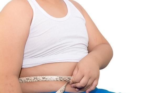 宝宝喂多了会有这些迹象，孩子吃得不是越多越好，会影响大脑发育！