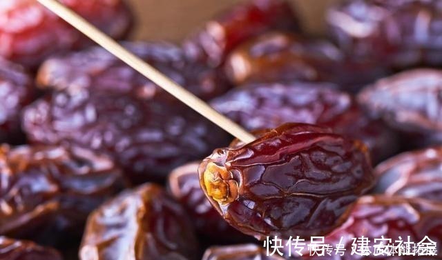 桑葚|建议中老年人,不管贫穷富贵,多吃这些食物,营养还不贵