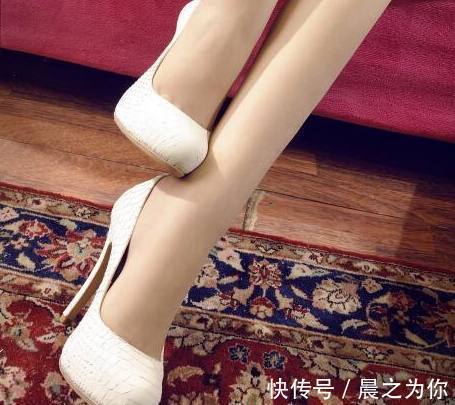夏季 搭配高跟鞋秀出女神气质,美脚丫遇上薄款丝袜!