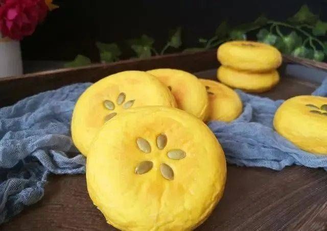 自从学会它，再也不想买面包，平底锅就能做，暄软可口，越嚼越香