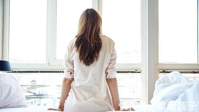 刷牙|早上起床后,先刷牙还是先喝水?做好了这些事,或许能健康长寿