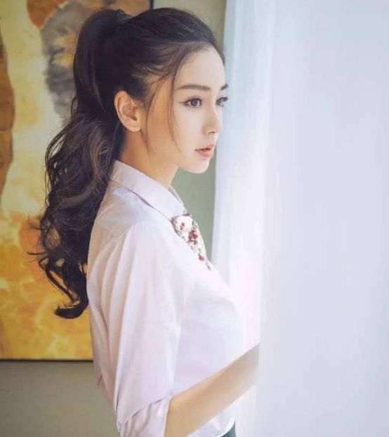 脸大|女人扎马尾时,尽量避免这3点“雷区”,不仅显脸大还加快脱发