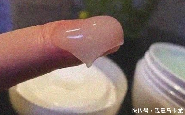 眼霜是早晚用还是每天一次?很多女人弄错,怪不得眼袋越来越大