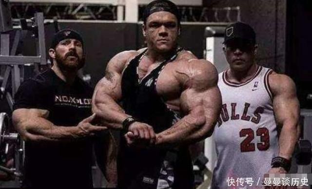 健身|240斤的肌肉野兽，19岁健身21岁拿职业卡，却被一口饭噎死了