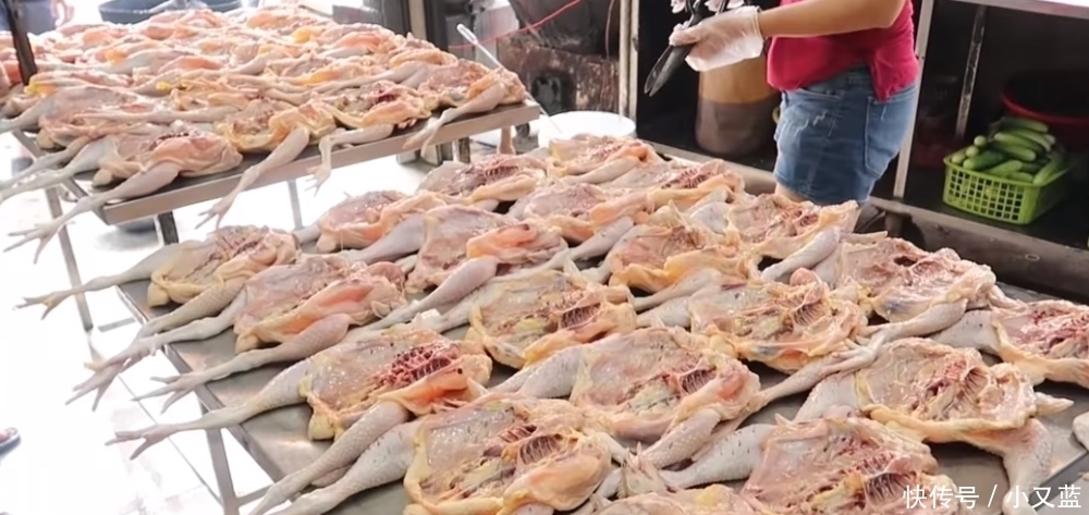 种熏鸡|夫妻俩巷尾卖“它”,98一只,每天只卖200只,有人驱车50里来买