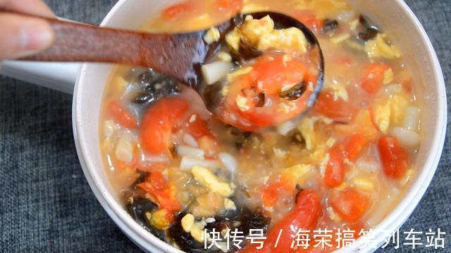 香气|一把面粉倒入西红柿里,出锅香气四溢,吃一次就爱上了,太香了