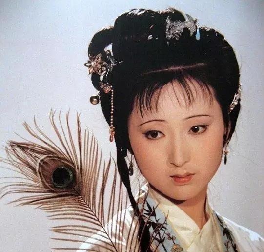 王熙凤&红楼梦:性格决定命运?贾府中结局甚好的四人,便是很好的例子