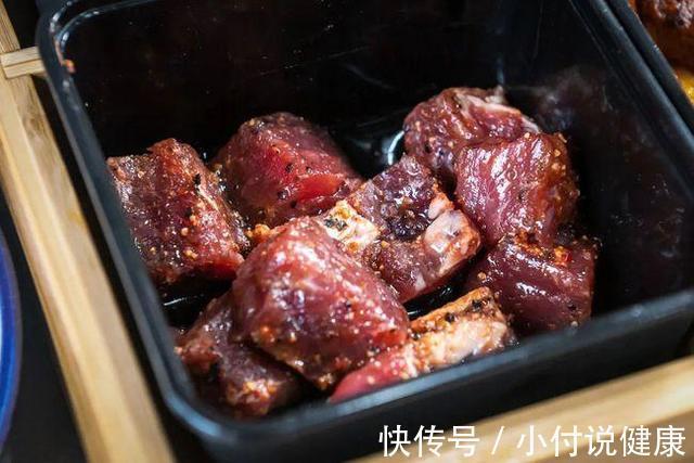 肥肉|为什么医生不建议常吃肉呢？提醒：这5种肉，能少吃就少吃