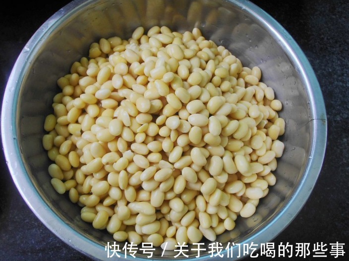 才知道做豆腐很简单,1碗黄豆1勺醋,教你在家轻松做,新鲜又好吃