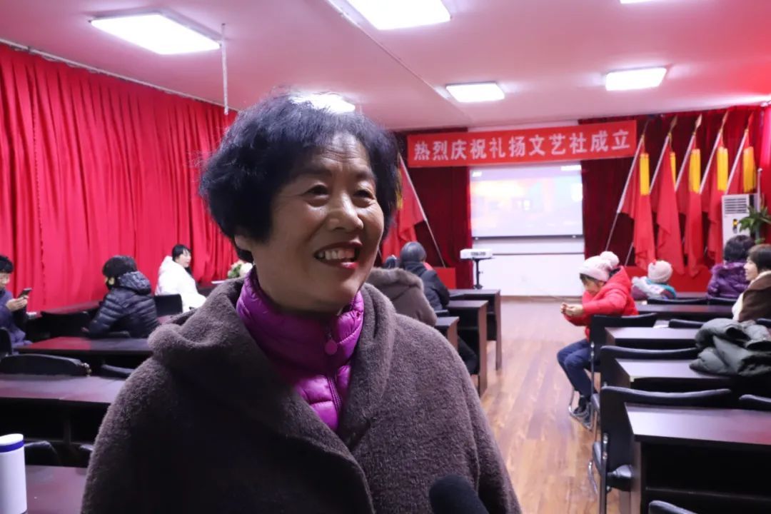 乡村大舞台唱响幸福新农村