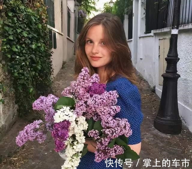 发型 一个发型就能“改头换面”,这3种潮流发型,你适合哪种!