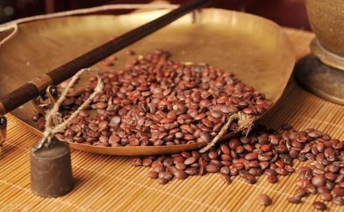 症状|失眠不可怕，张仲景《金匮要略》里有个小金方，助你一觉睡到天亮