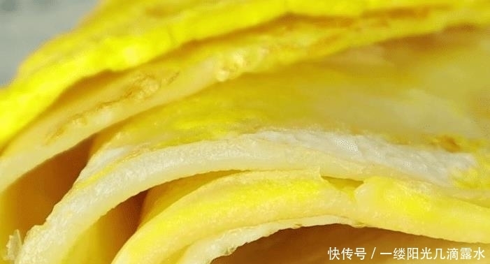 美味|孩子爱吃的早餐鸡蛋饼,手不沾面,3步完成,软嫩营养又美味