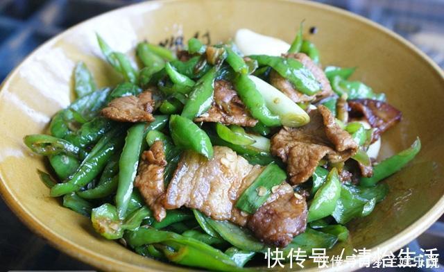 无论你炒什么肉，别用淀粉腌制，记住2招，肉质滑嫩更入味