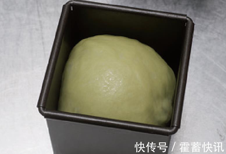 栗子|劳动节来一份淡雅抹茶绿，日式风味的抹茶栗子面包，早餐新选择