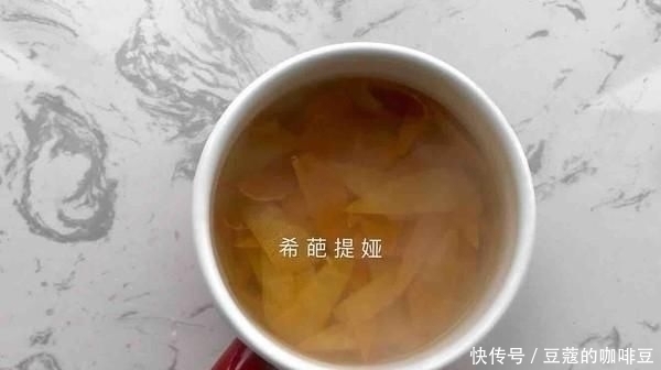 嗓子痒总想咳嗽的人,拿它当零食吃,化痰液润喉咙,不懂可惜了