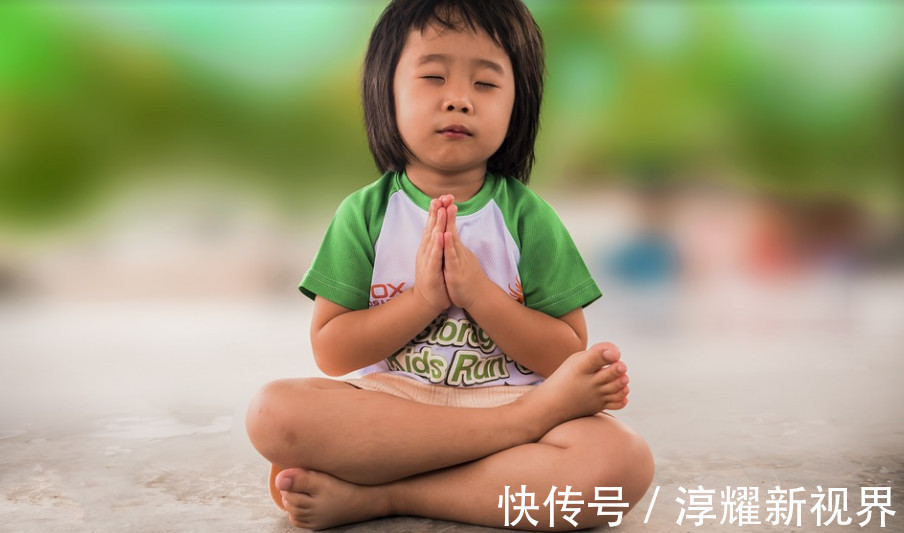 自卑内向|当孩子哭泣时，家长经常说“不许哭”，最终只会伤害孩子