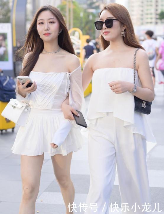 气质|白衣胜雪的两闺蜜,轻松秀出好身材,显气质又迷人