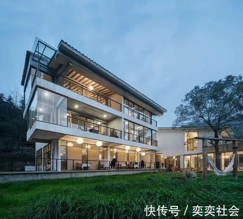 草木|他归隐山林，租了栋800㎡废弃三合院，改造后，却让网友羡慕不已