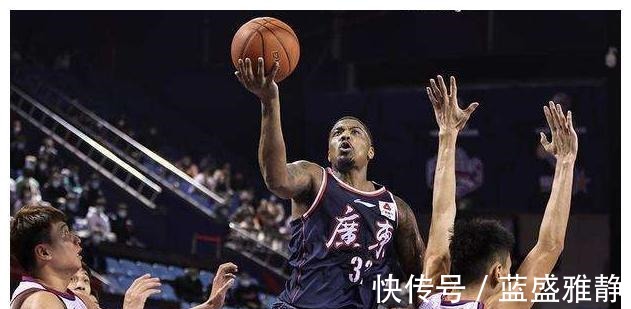 莫兰德|CBA三消息广东新外援破历史,王泉泽离队训练,莫兰德继续砍!