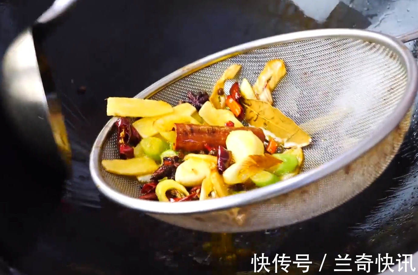 特色|爱吃大盘鸡的收藏了，教你特色做法，色香味俱全，看着直流口水