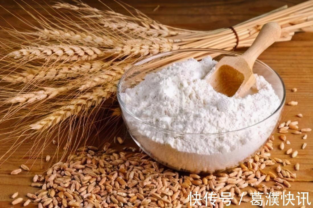 办法|面粉怕热，夏天总是长虫子，2个办法轻松解决，能保存一年还新鲜