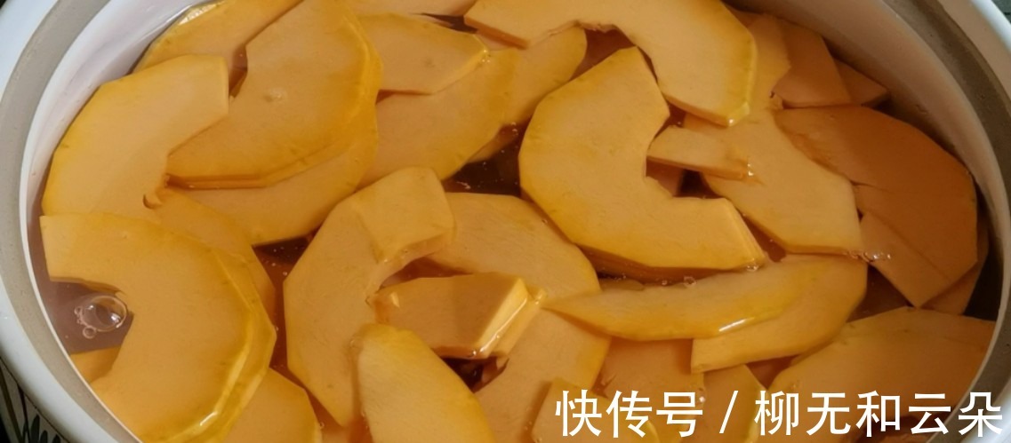 进补|立秋后进补从小米南瓜粥开始,健脾养胃又润肺,煮粥不溢锅有技巧!