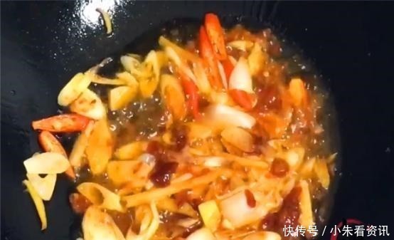 炖鱼时，千万别放这一味香料，不少人做错，怪不得鱼腥味重不鲜美