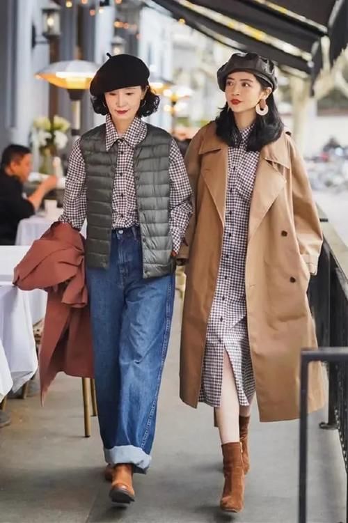 40岁以上的女人学“别人家的妈妈”穿搭,简约气质,减龄有品位!