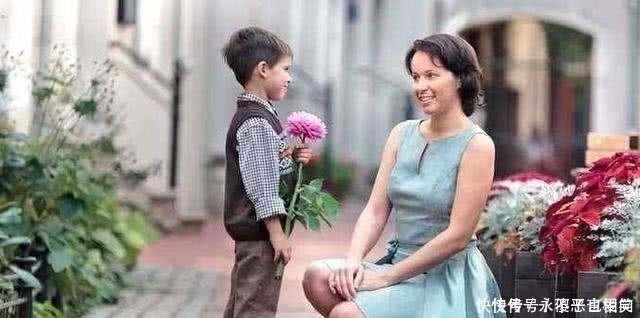 手办|亲戚手办被孙子弄坏,奶奶一堆破塑料而已听完价格后不吭声了