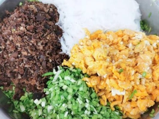 纯素馅饺子好吃有诀窍,调馅时加点它,又鲜又香,比肉饺子受欢迎