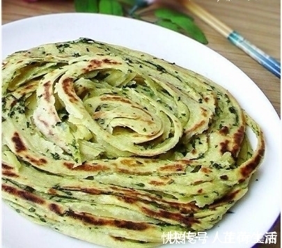 薯泥|红薯做成这个手抓饼一家人抢着吃,吃了以后就停不下来了,美味又解馋