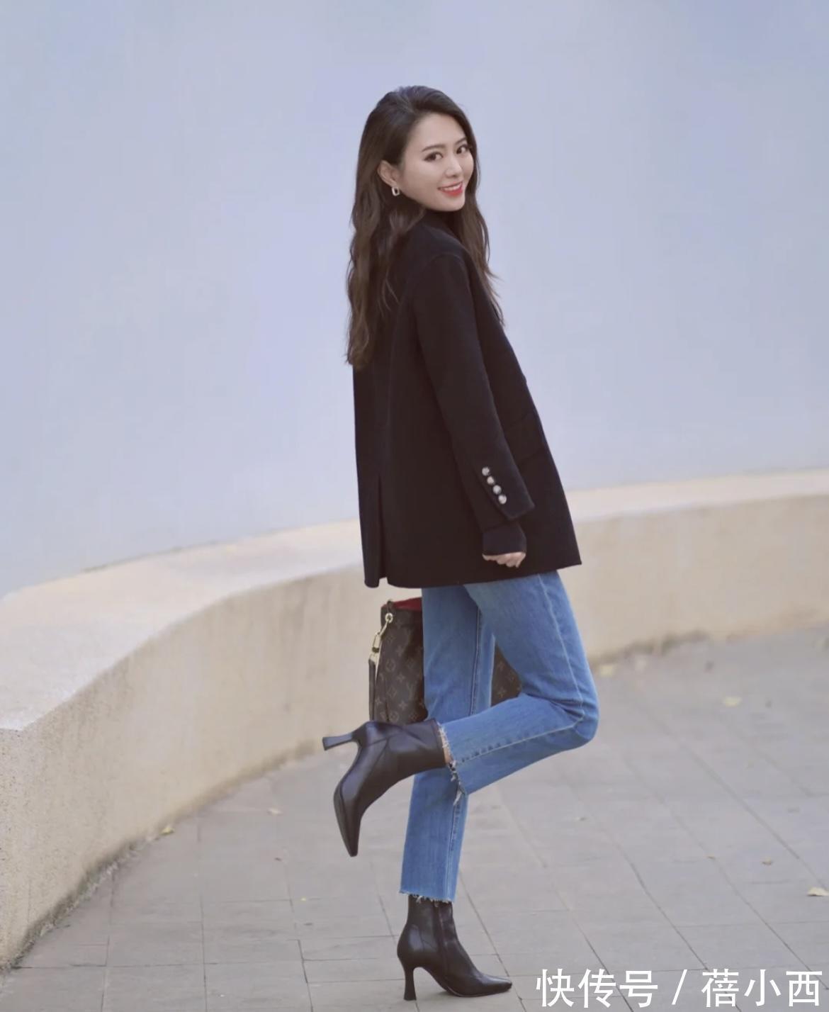 半身裙|OOTD!7款不同的黑色鞋打造一周不重样的造型,冬季穿百搭又减龄