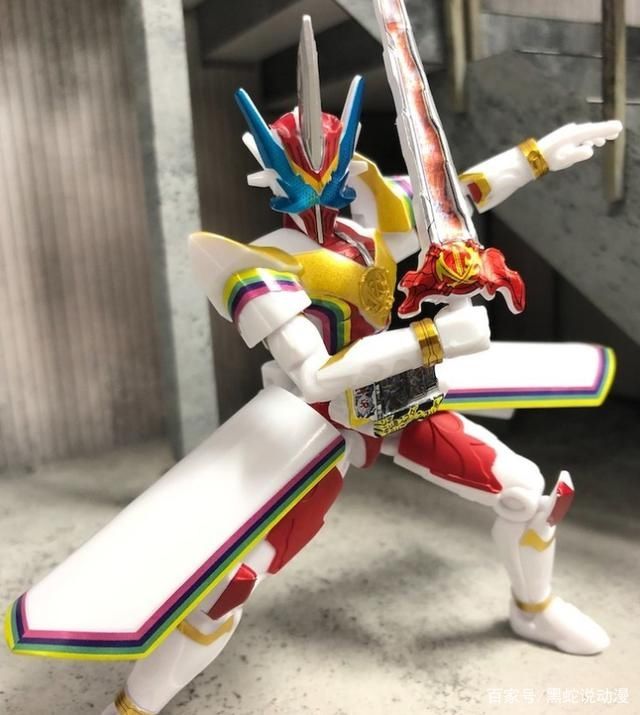 最终boss|假面骑士圣刃装动新品：老乌与圣刃全开者形态 额外追加骨龙特效