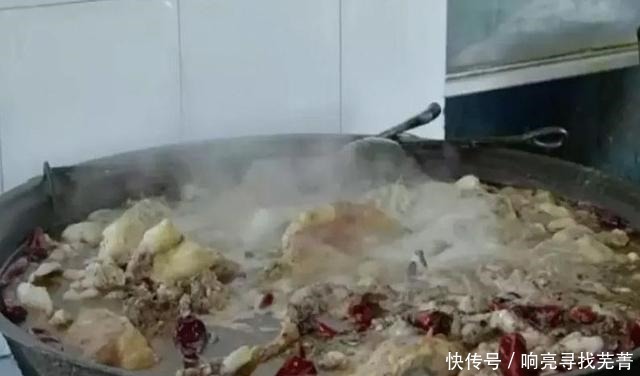  冷要|冬天，猪肉靠边站，来一锅“煮羊肉”，鲜香御寒，天冷要多吃