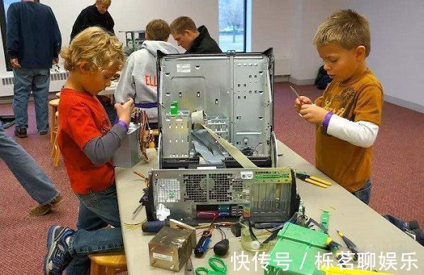 孩子|孩子有这3种“怪异行为”,家长别刻意打压,这是他高智商的表现