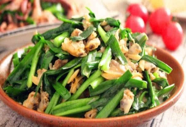 大鱼大肉|秋季，大鱼大肉不如它，美味下饭，软化血管，腰不酸了，早食早好