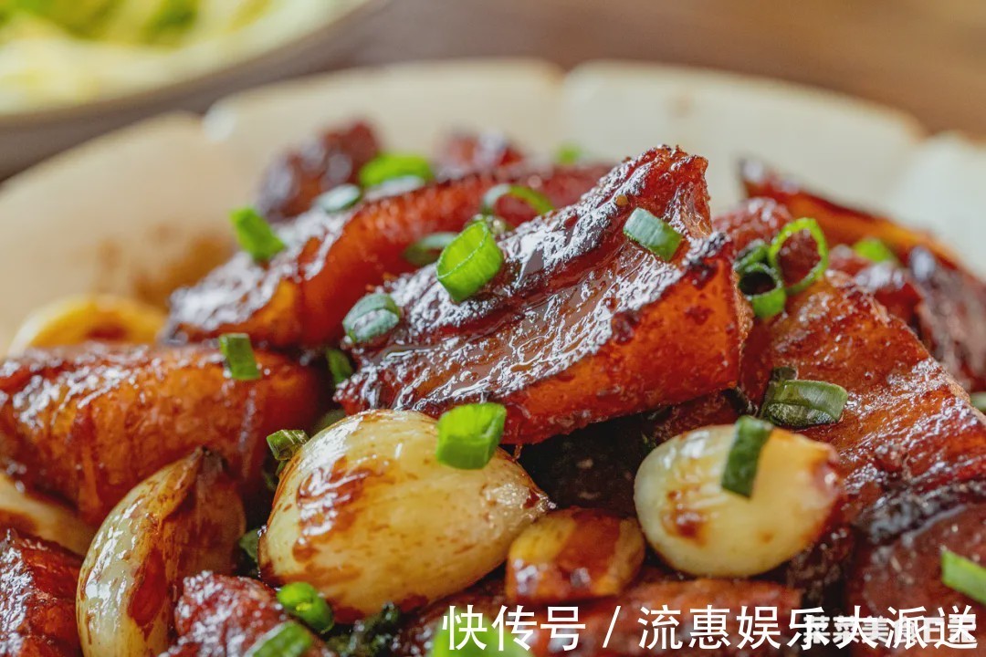 这一锅太香了!不加一滴水,比红烧肉还好吃