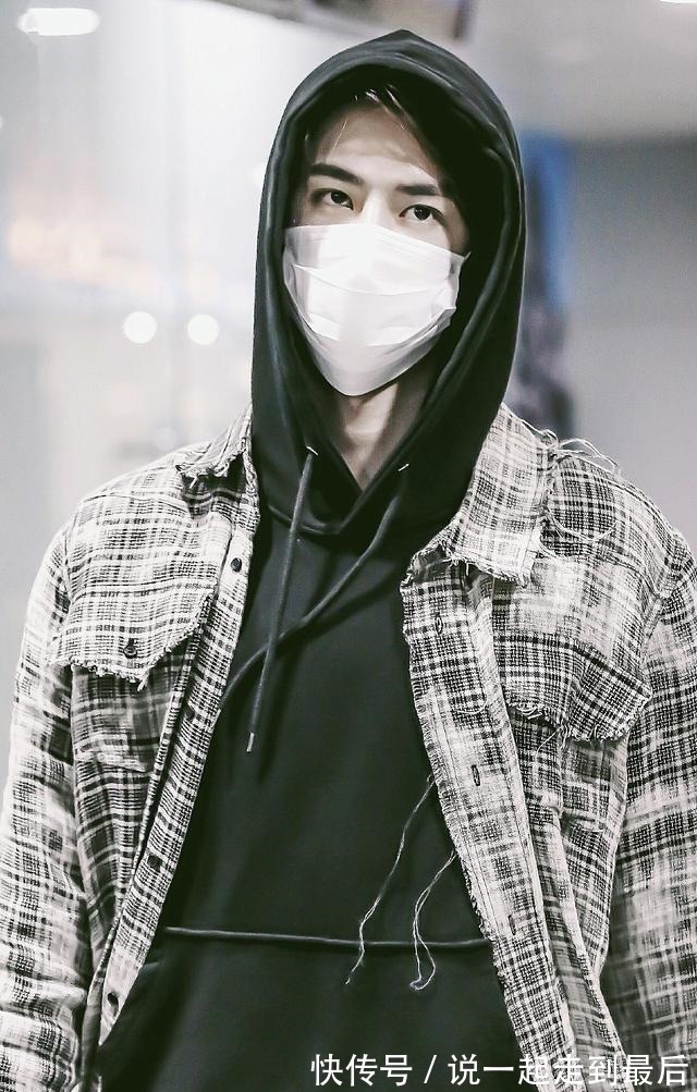 王一博的万有吸引力，越青春越破烂，“丐帮”造型成潮流范本！