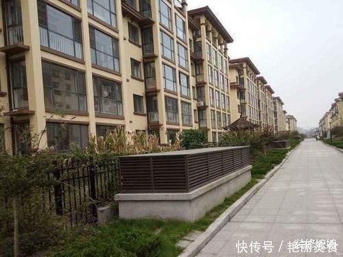 套房子|售楼小姐说漏嘴：碰到这种房子借钱也要买下来，入手准不会亏