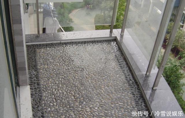 瓷砖|阳台还在用瓷砖装饰现在流行这样去设计,家里颜值瞬间提升