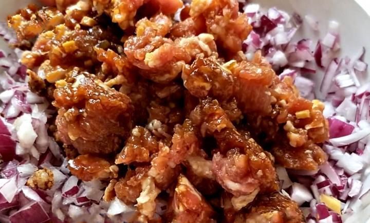  家人就馋此馅饺子，8块钱做一锅，鲜香多汁，多吃还不长肉