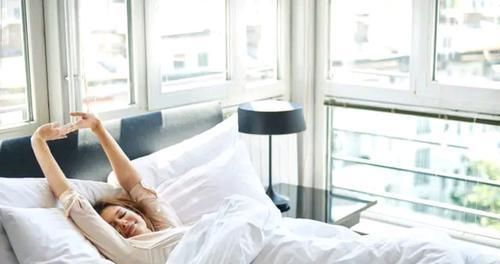 百香果|经常失眠的人,别依赖安眠药了,这几个助睡的方法,助你沾床就睡